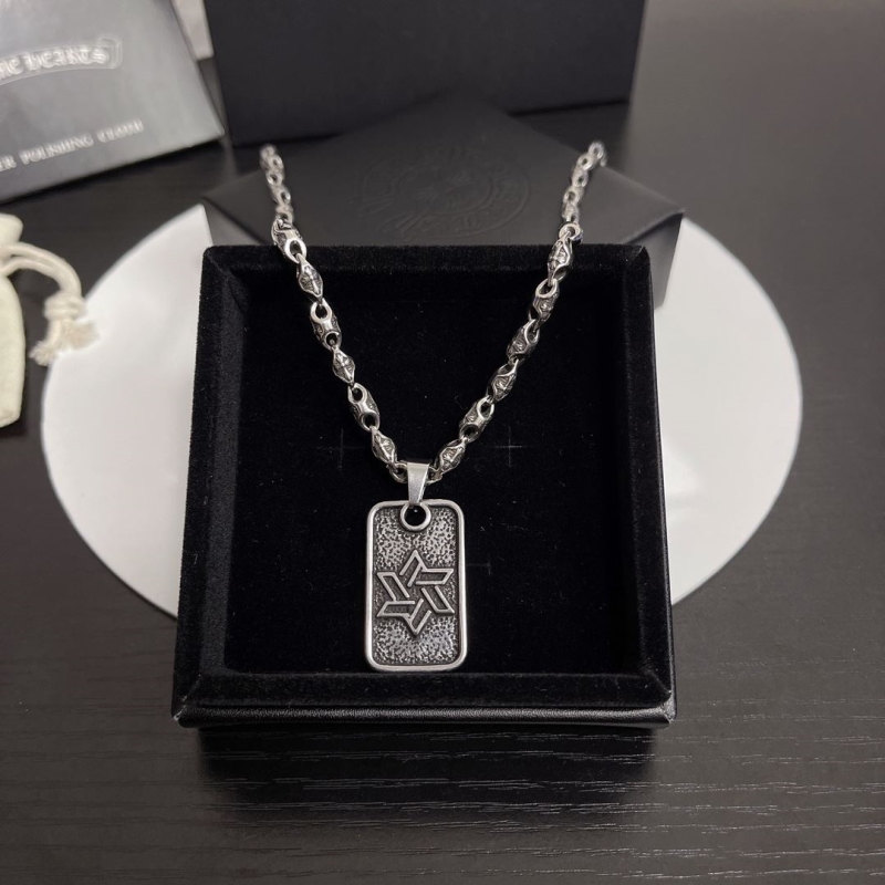 Ch**me He**ts necklaces